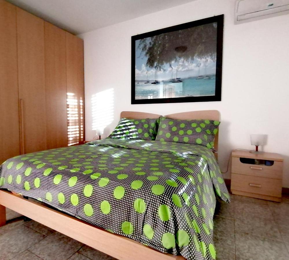 Affitti Brevi- Mediterraneo Crotone Exterior foto